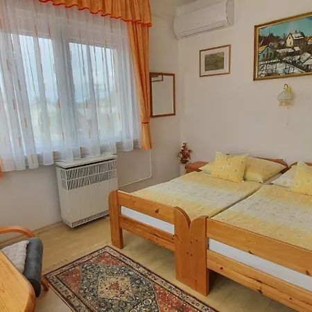 Holiday home Holiday In Balatonmariafuerdo 19393 Balatonkeresztur